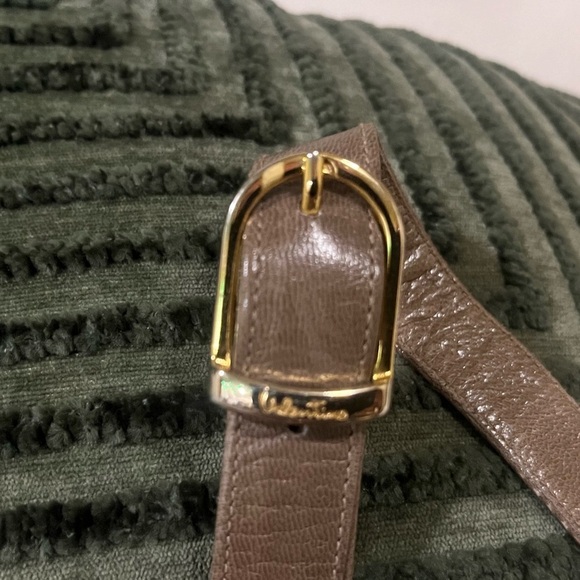 MARIO VALENTINO Made in Italy Vintage Taupe Leather Ruffle Purse - Picture 10 of 11